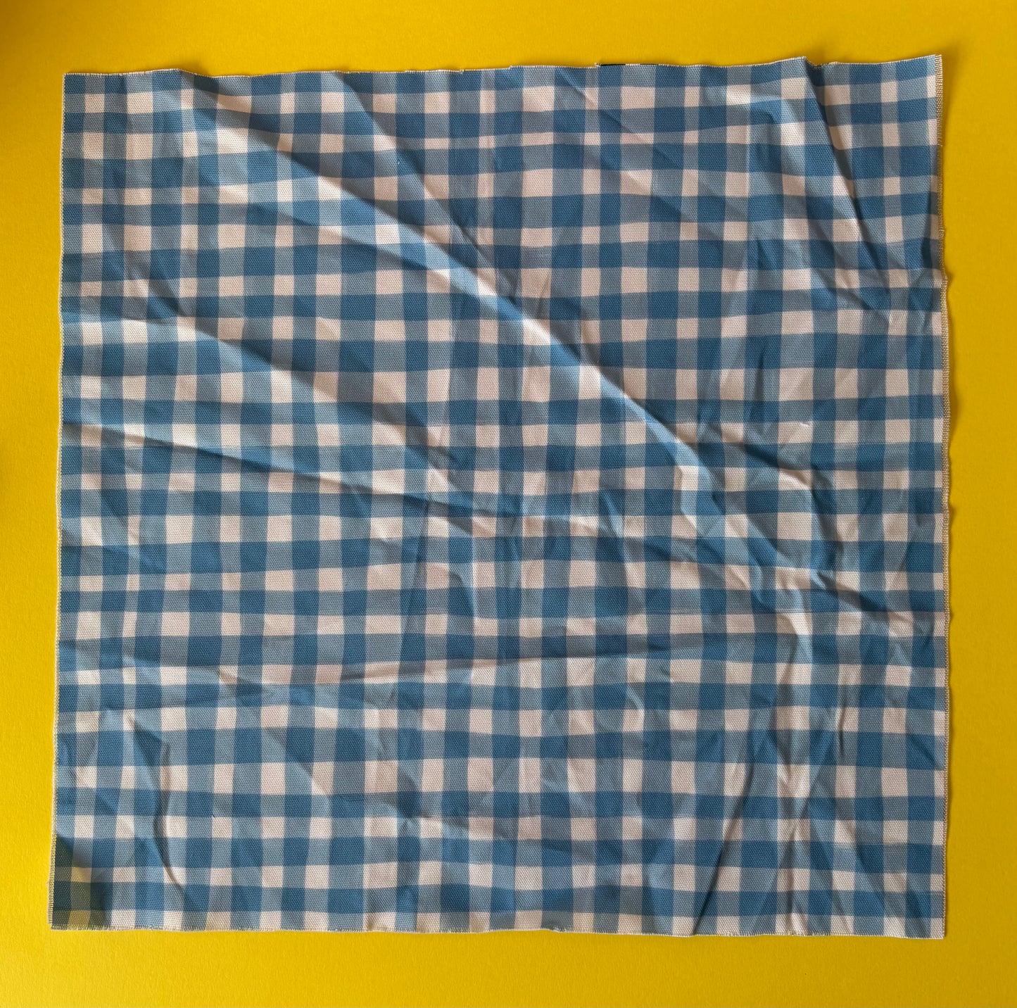 SAMPLE Fabric Bundle - To make lemons cushion