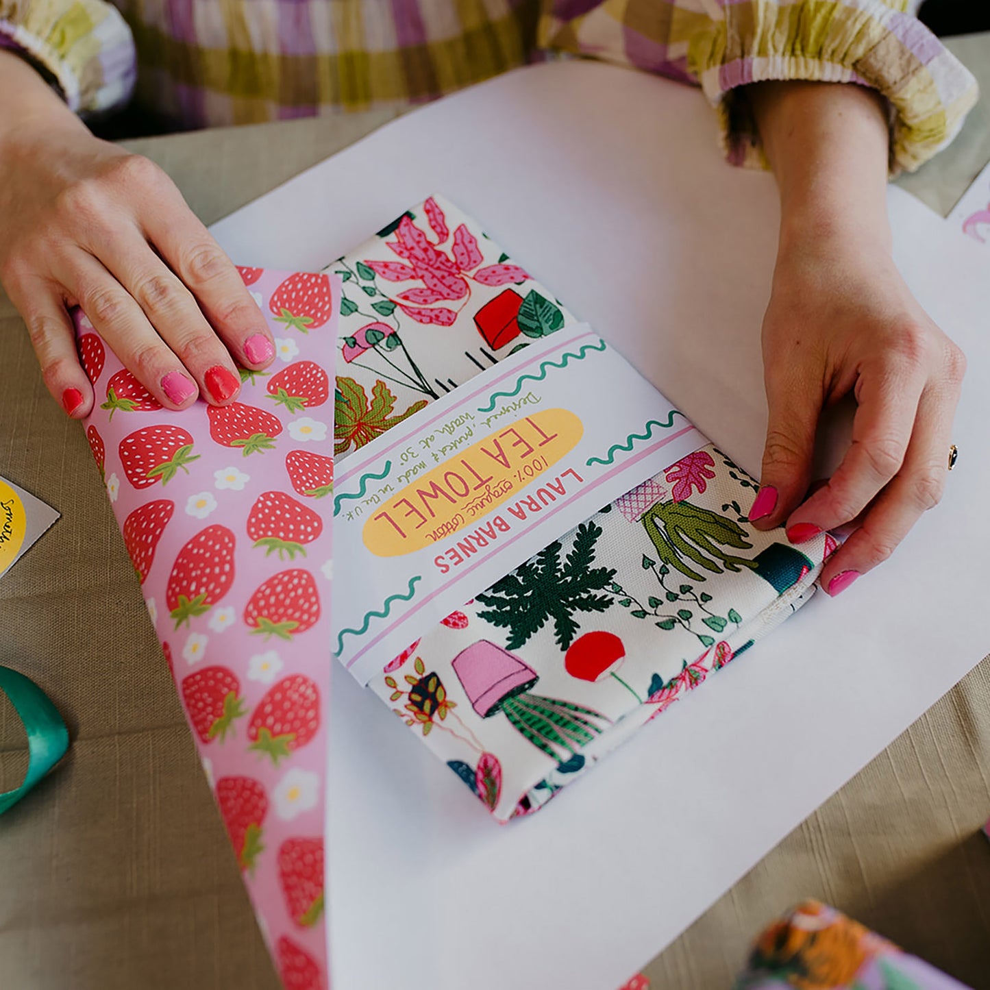 Paño de cocina de algodón orgánico con plantas de interior