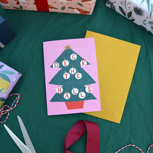 Tarjeta con el árbol de Navidad Deck the Halls
