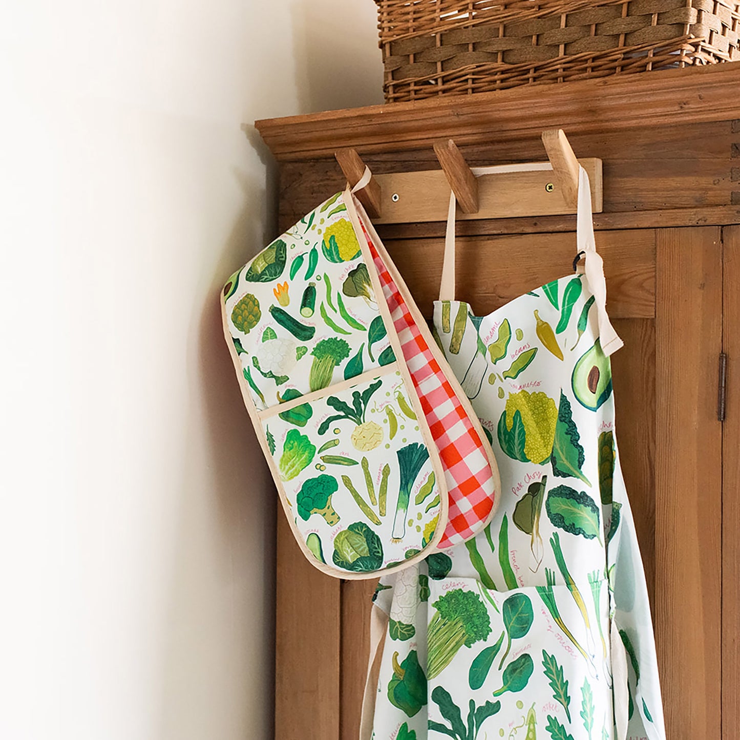 Gants de cuisine en coton biologique à motifs de légumes verts
